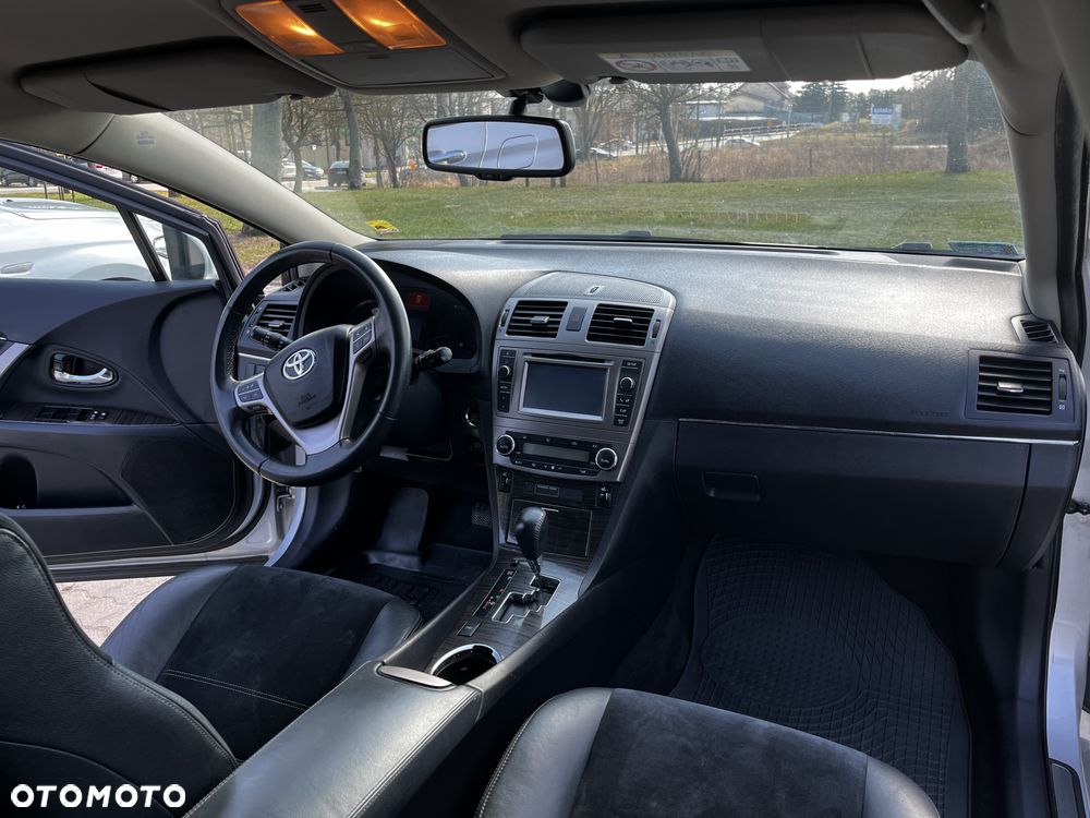 Toyota Avensis 2.0 Premium MS - 4