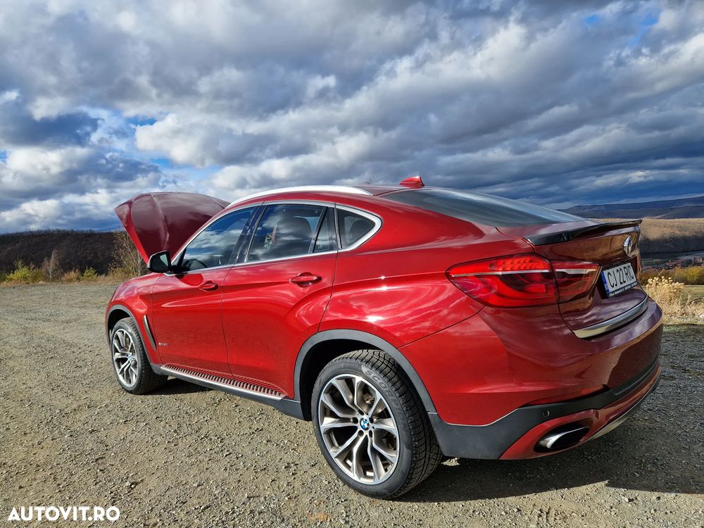 BMW X6 xDrive50i - 32