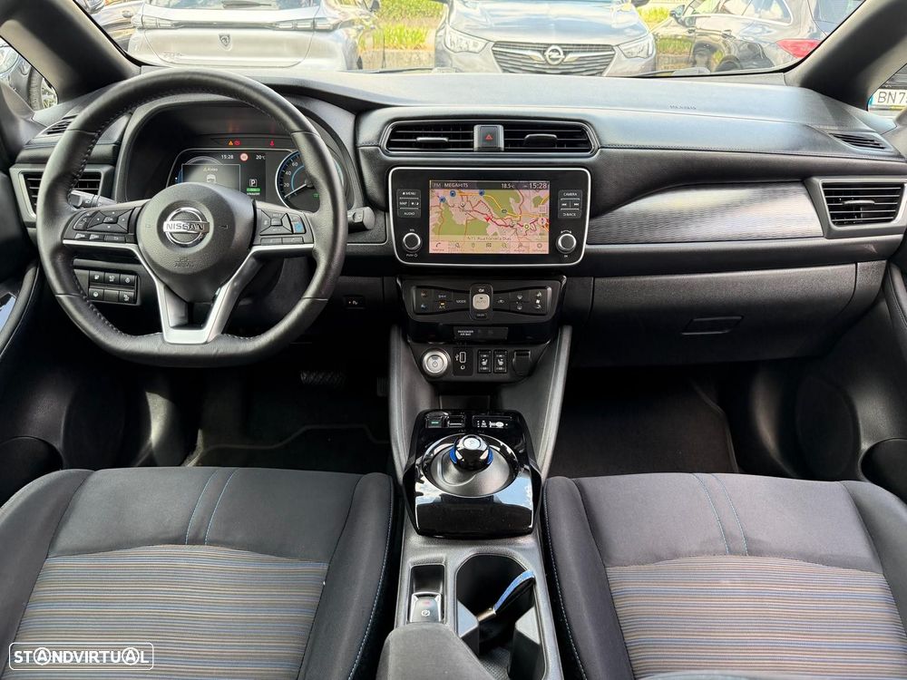 Nissan Leaf N-Connecta Two Tone - 12