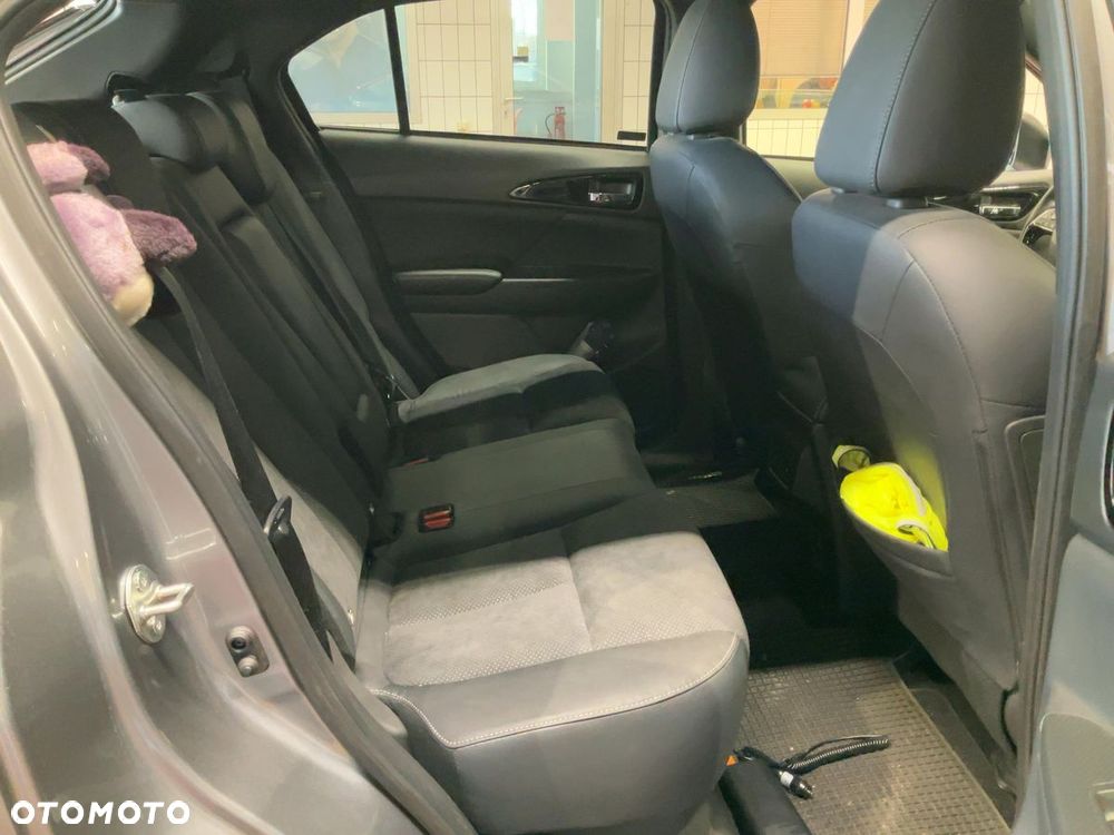 Mitsubishi Eclipse Cross - 6