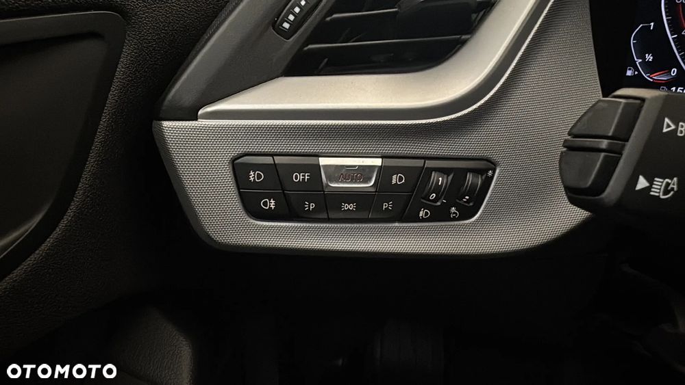 BMW Seria 1 118i Advantage - 15