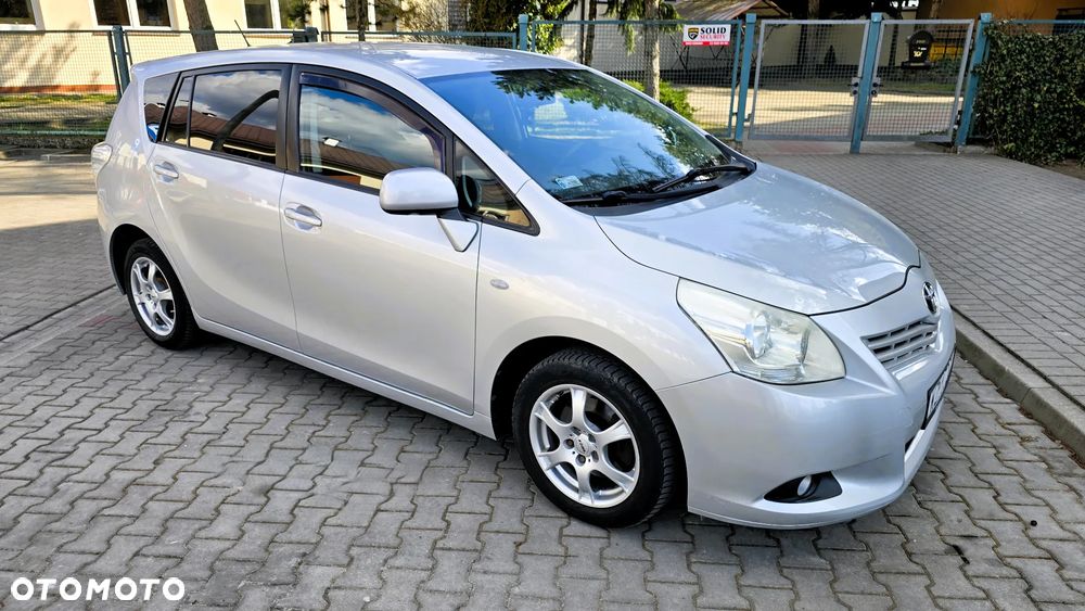 Toyota Verso 1.8 Sol 7os - 1