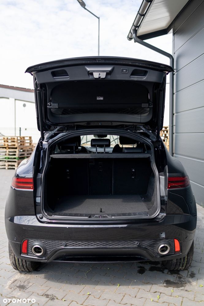 Jaguar E-Pace P250 AWD R-Dynamic Black - 5