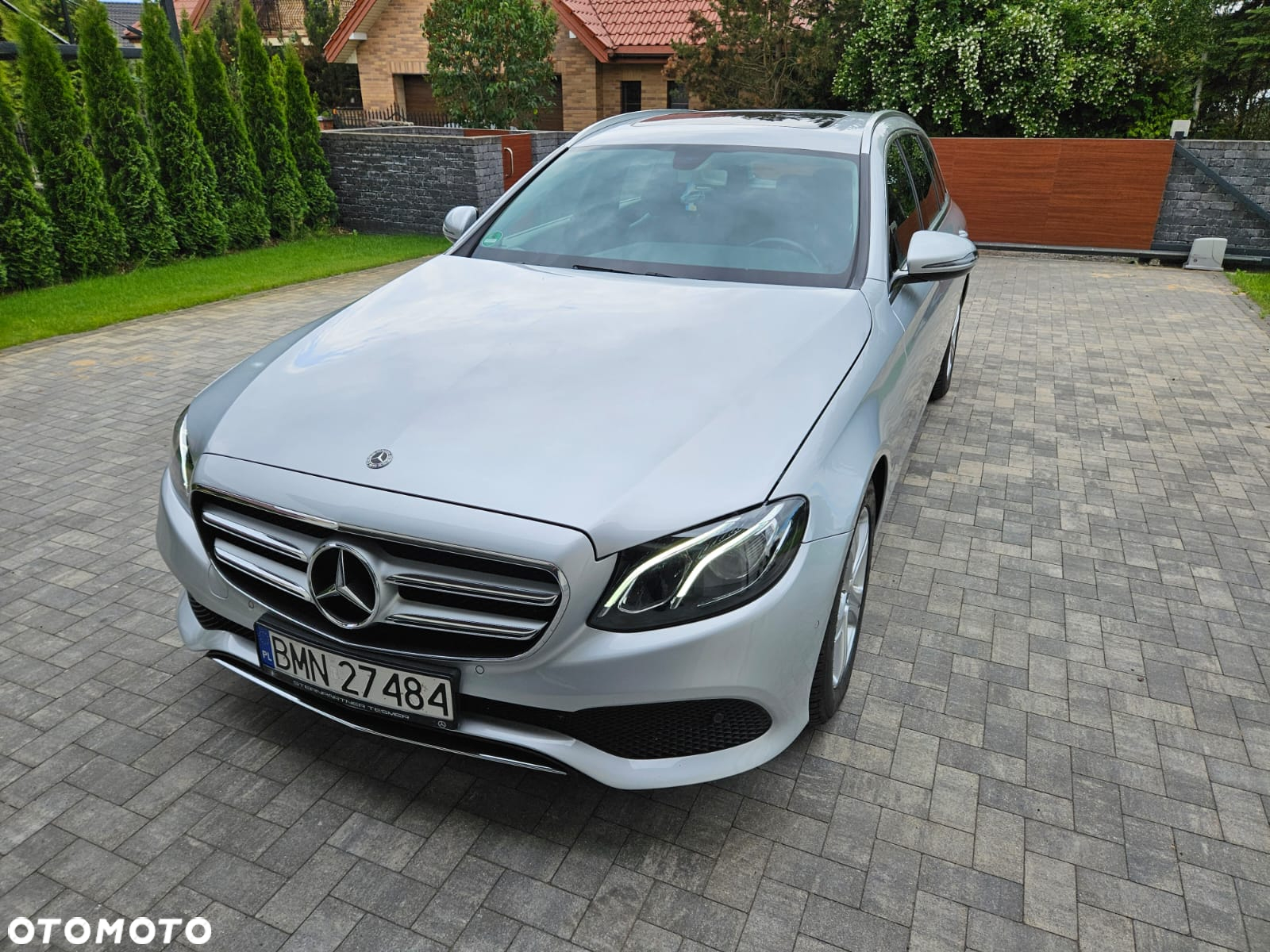 Mercedes-Benz Klasa E 220 d T 9G-TRONIC - 3