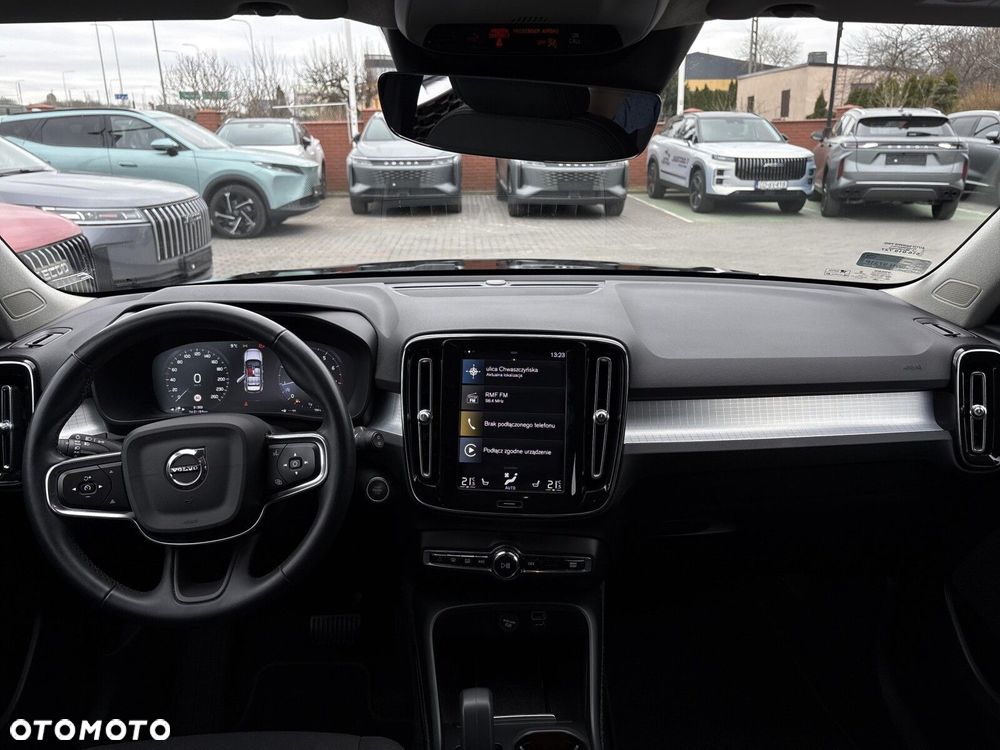 Volvo XC 40 T3 Momentum Pro - 12