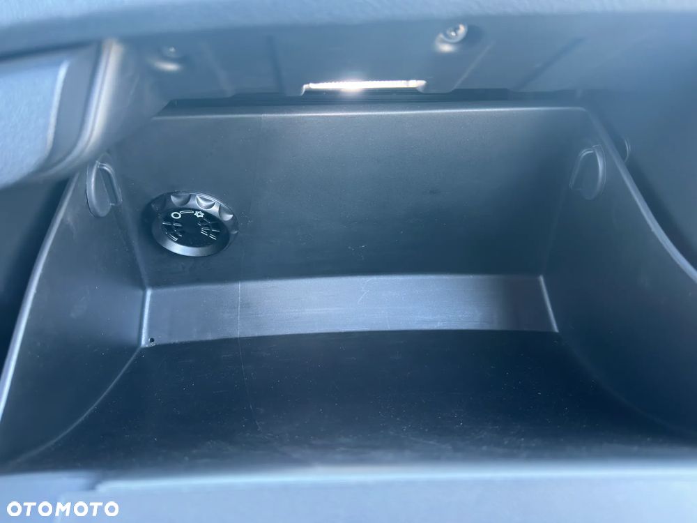 Kia Ceed 1.6 GDI DCT Spirit - 29