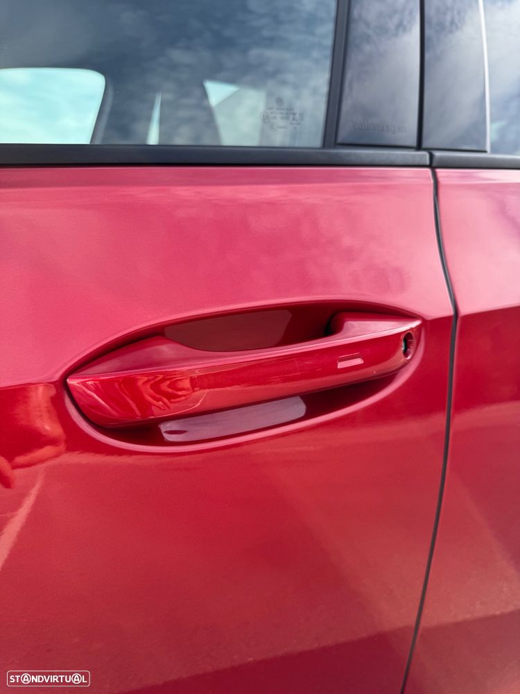 VW Golf 2.0 TSI GTI DSG - 32