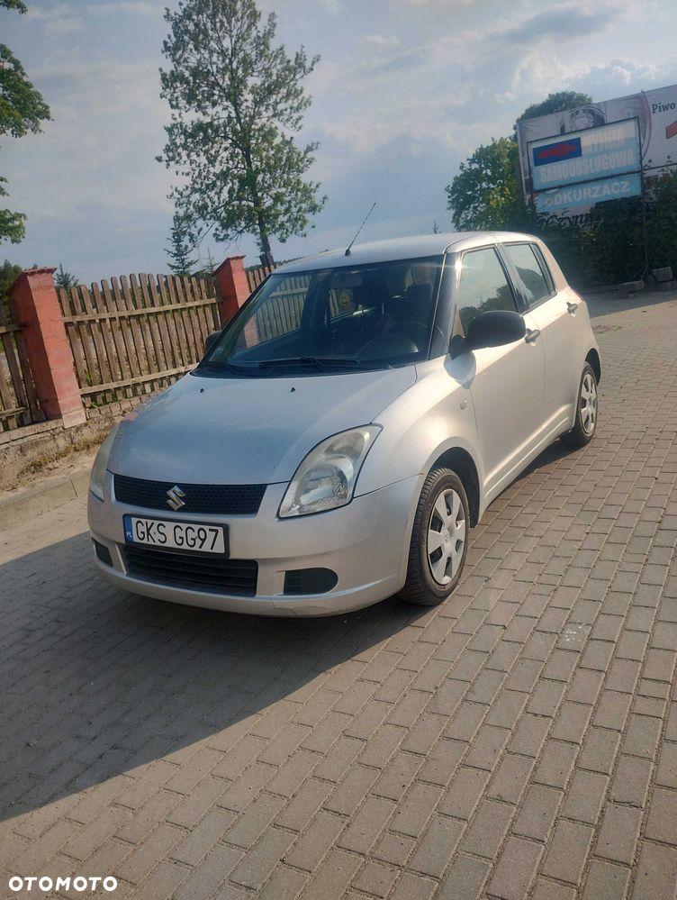 Suzuki Swift - 1