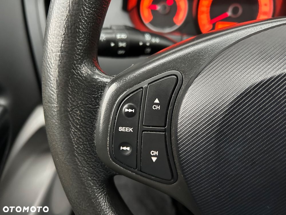 Kia Ceed - 35