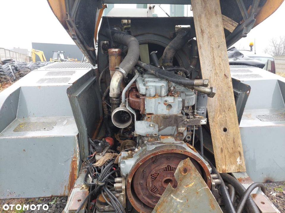 Liebherr 544 554 564 574 Części silnik, wtryski, pompa - 2