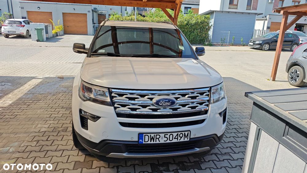 Ford Explorer - 2