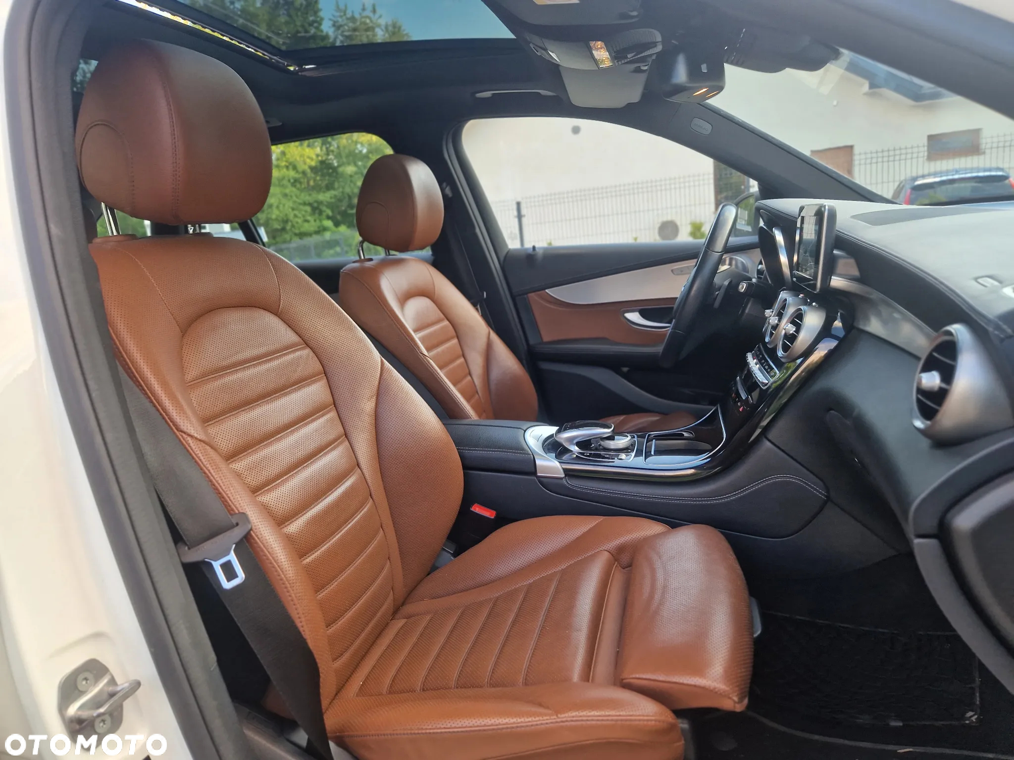 Mercedes-Benz GLC 350 e 4Matic 7G-TRONIC AMG Line - 6