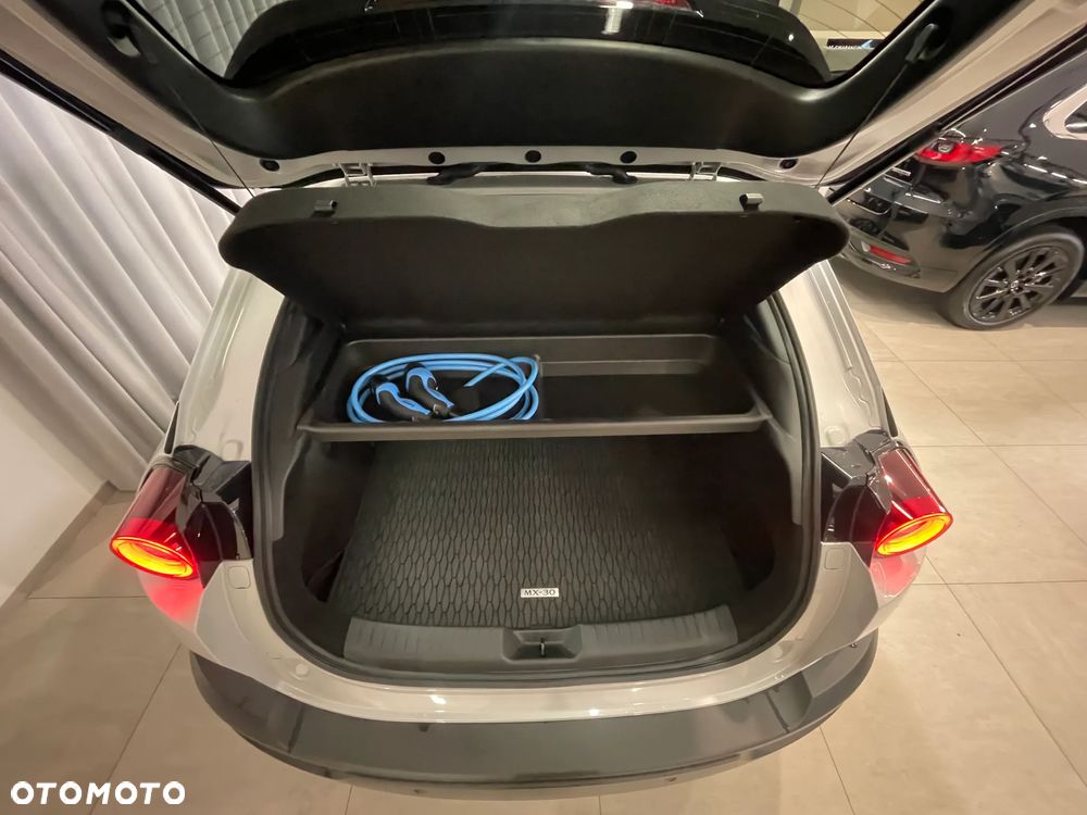 Mazda MX-30 PHEV Makoto - 16