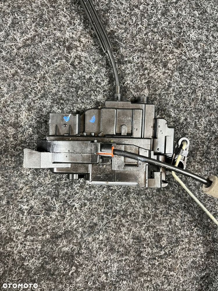 mercedes citan w415 kangoo III zamek drzwi lewy tył 8200542396D - 2