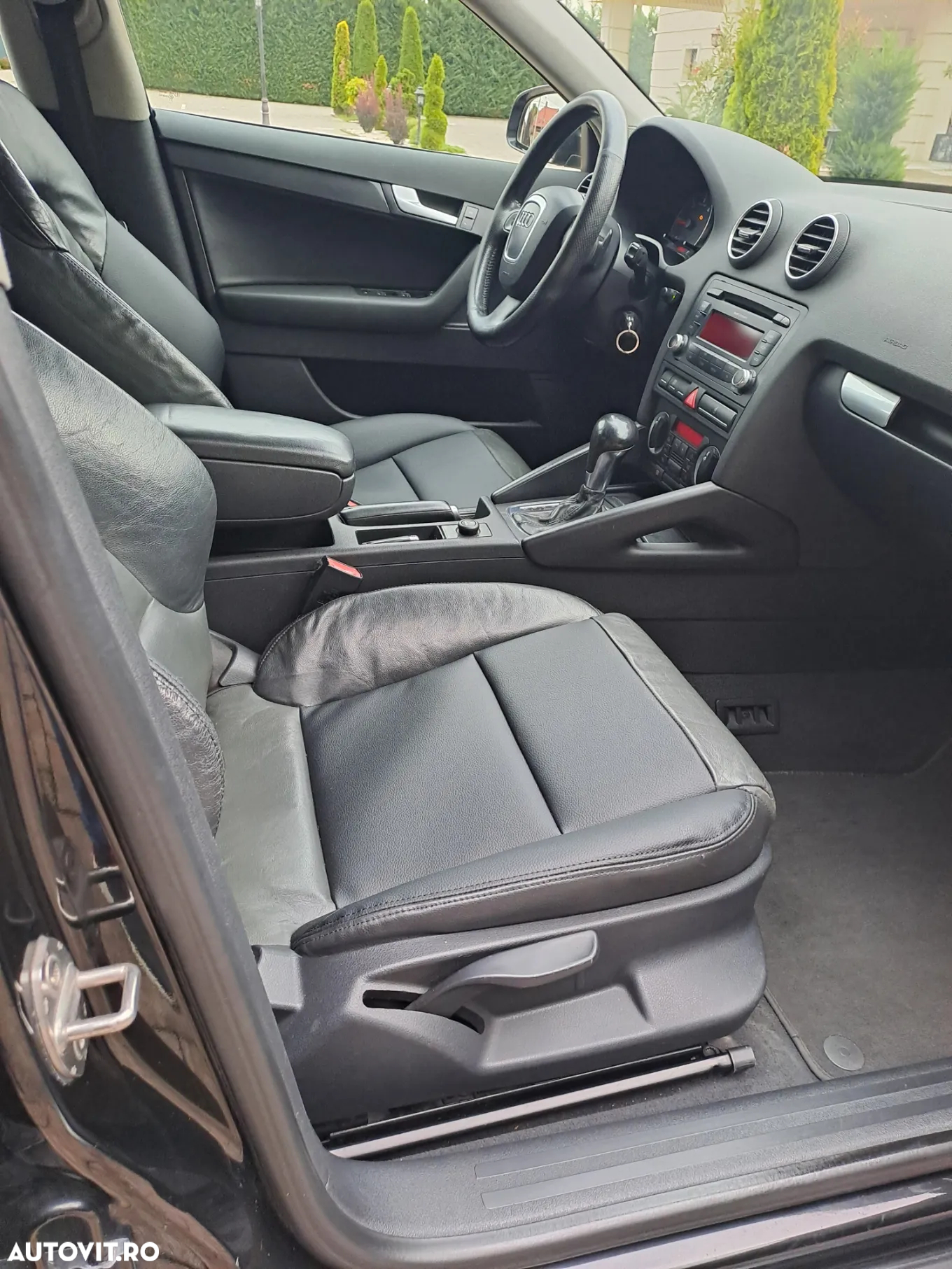 Audi A3 2.0 TDI Sportback DPF (DSG) S tronic Ambiente - 5