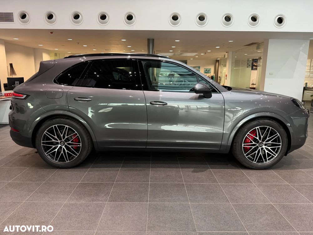 Porsche Cayenne S E-Hybrid - 4