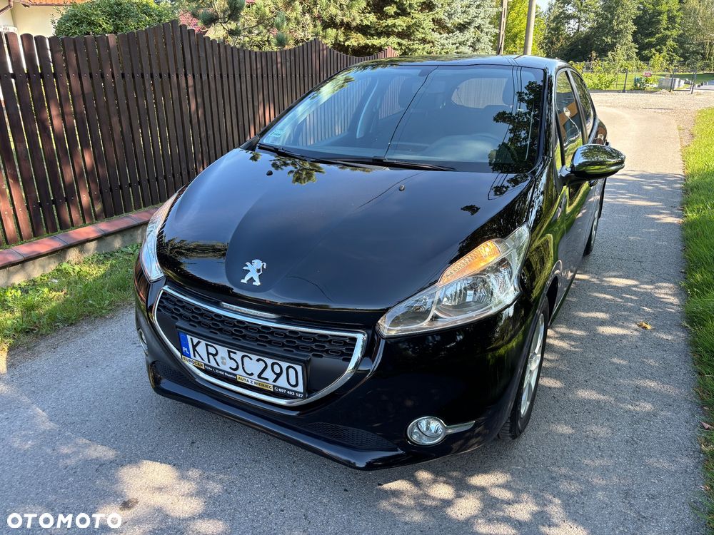 Peugeot 208 1.2 PureTech Style - 1