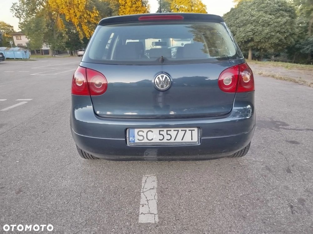 Volkswagen Golf 2.0 TDI DSG Sportline - 11