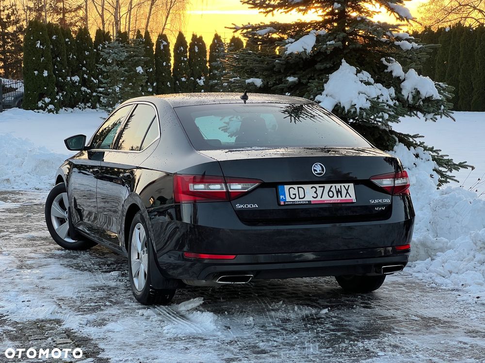 Skoda Superb 2.0 TSI 4x4 Sportline DSG - 5