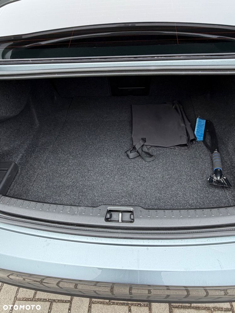 Volvo S60 T6 AWD Momentum Pro - 9