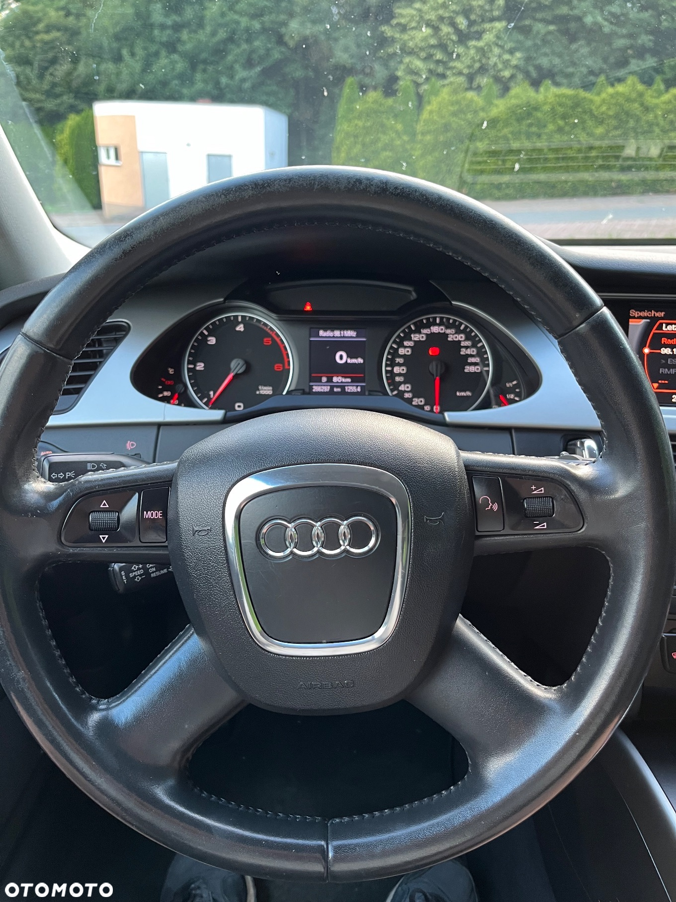 Audi A4 Avant 2.0 TDI DPF multitronic Ambiente - 18