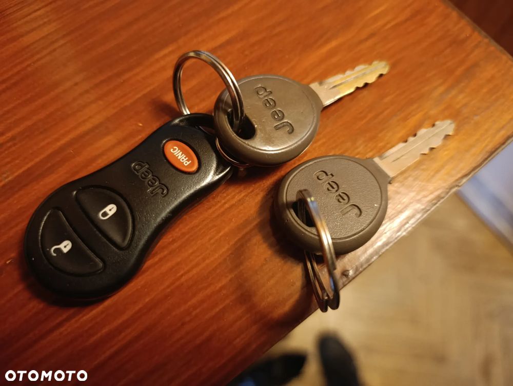 Jeep Grand Cherokee - 9