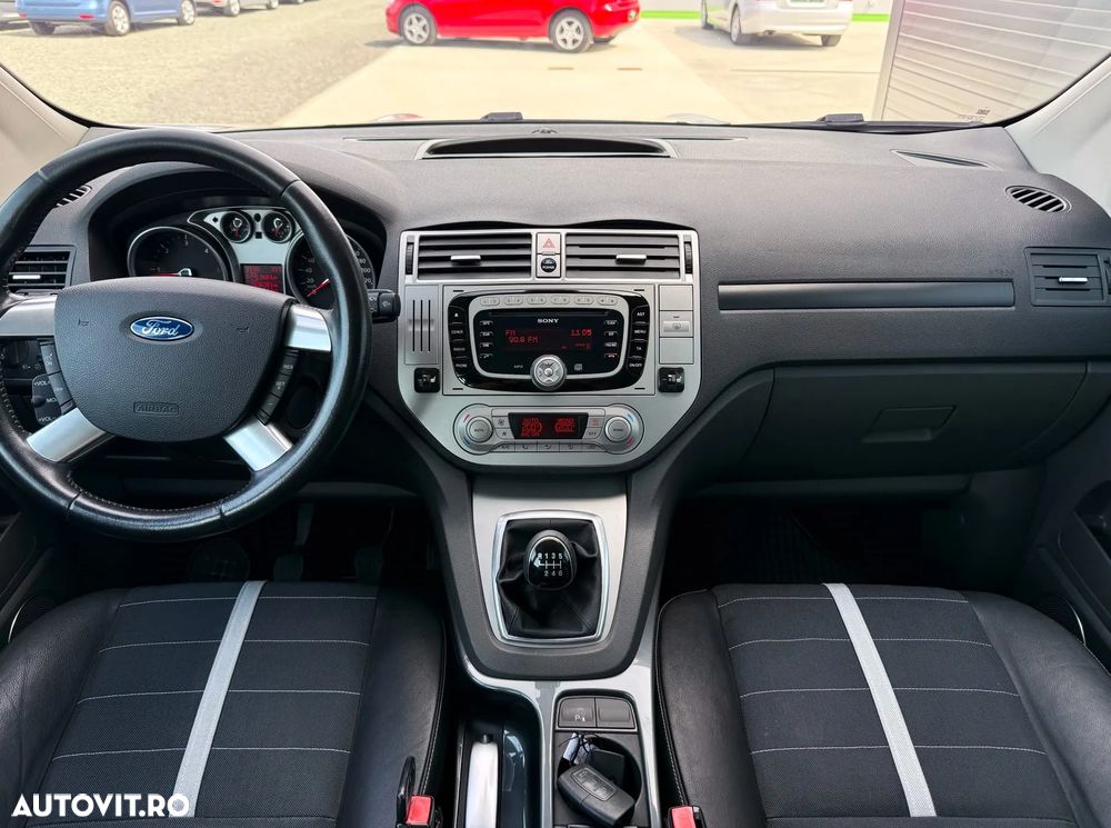 Ford Kuga 2.0 TDCi 2x4 Trend - 17