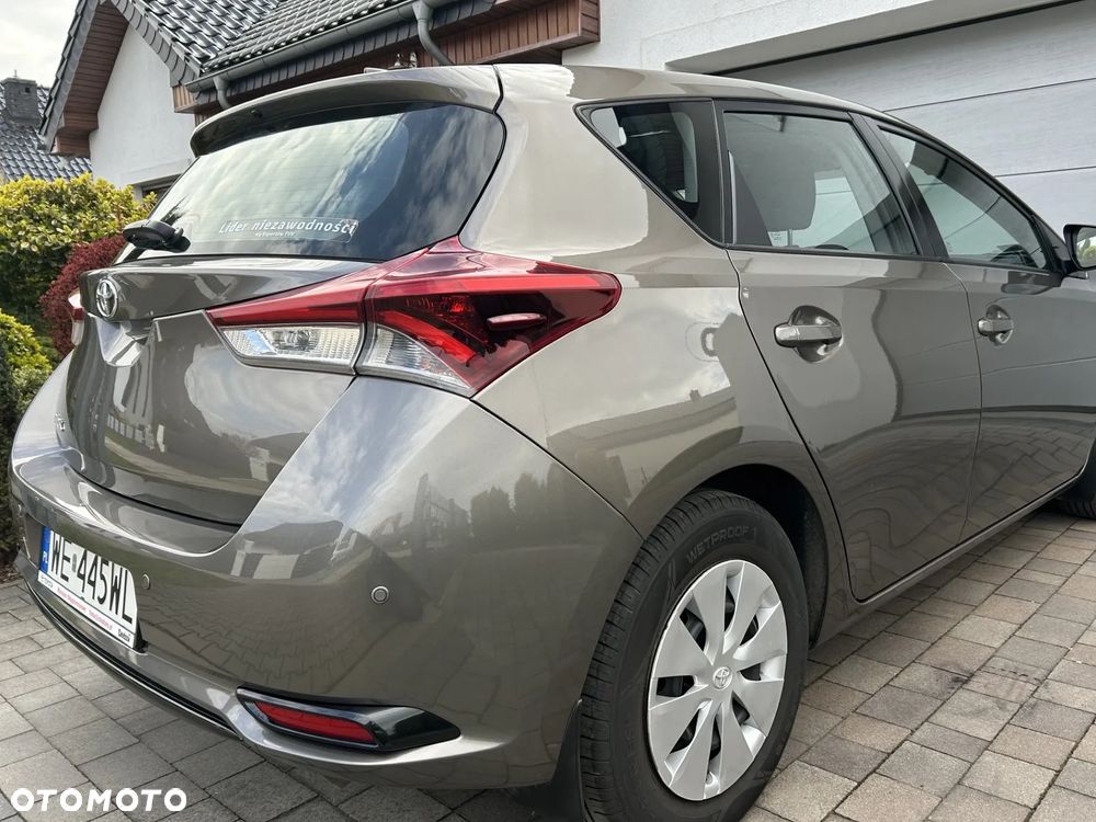 Toyota Auris 1.6 Active - 11