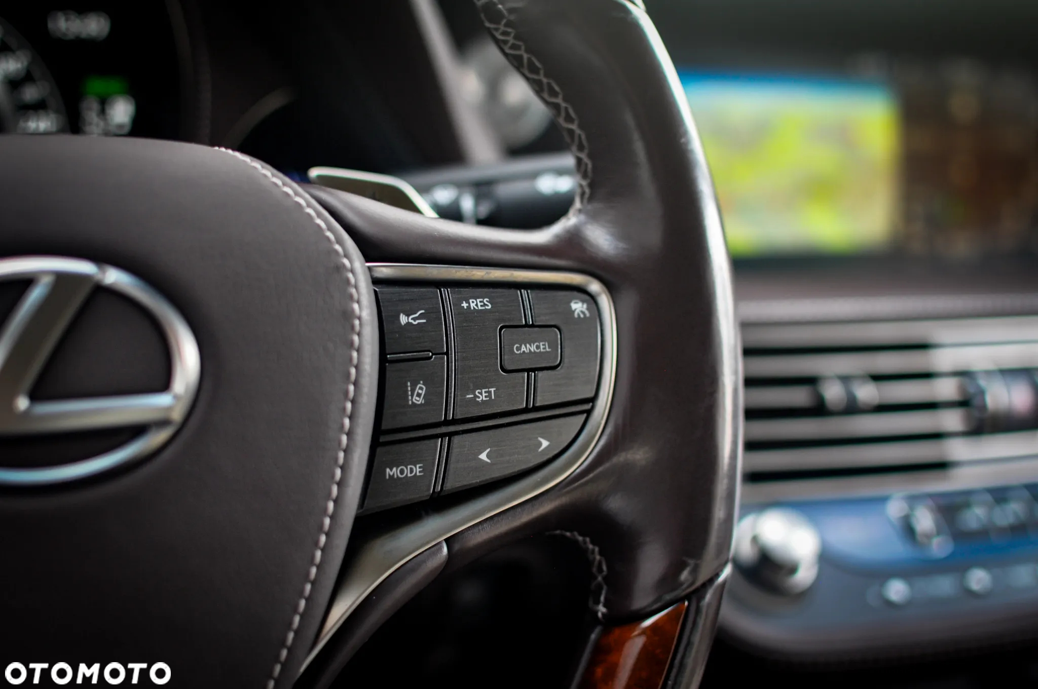 Lexus LS 500h Prestige AWD - 22