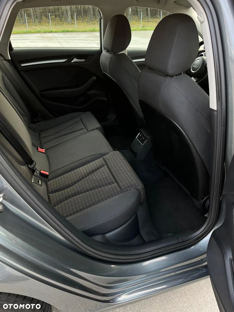 Audi A3 Sportback 2.0 TDI - 31