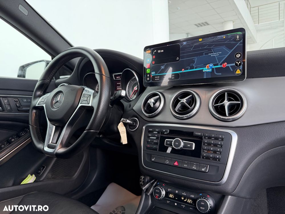 Mercedes-Benz CLA Shooting Brake 220 d 7G-DCT AMG Line - 14