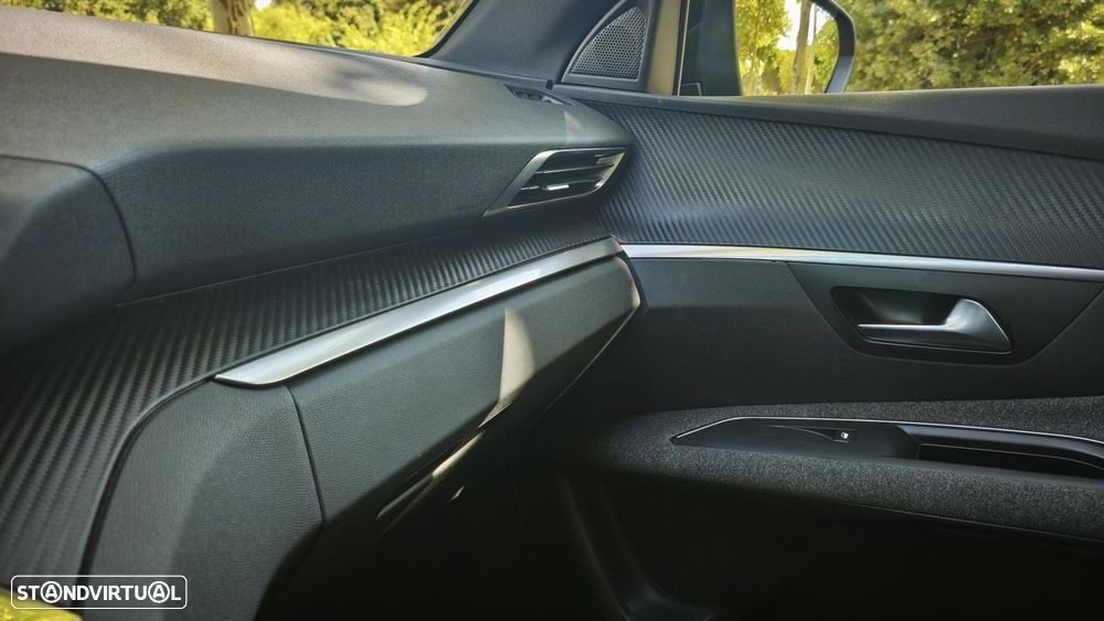 Peugeot 3008 1.6 Hybrid Allure Pack e-EAT8 - 35