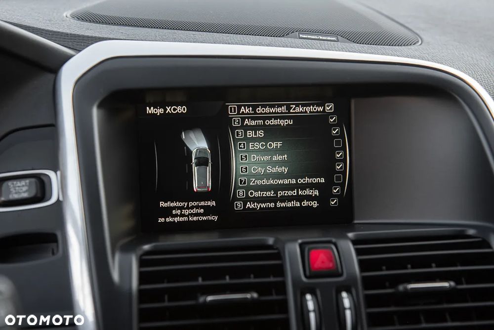 Volvo XC 60 D4 AWD Geartronic Momentum - 23