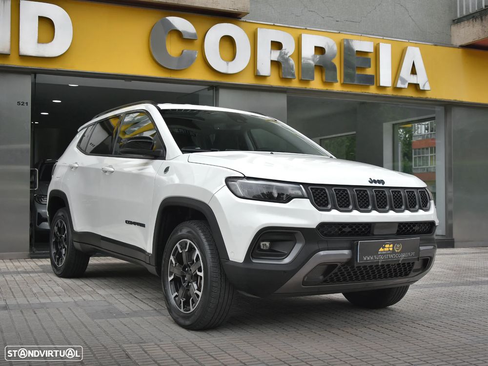 Jeep Compass 1.3 TG Trailhawk - 3