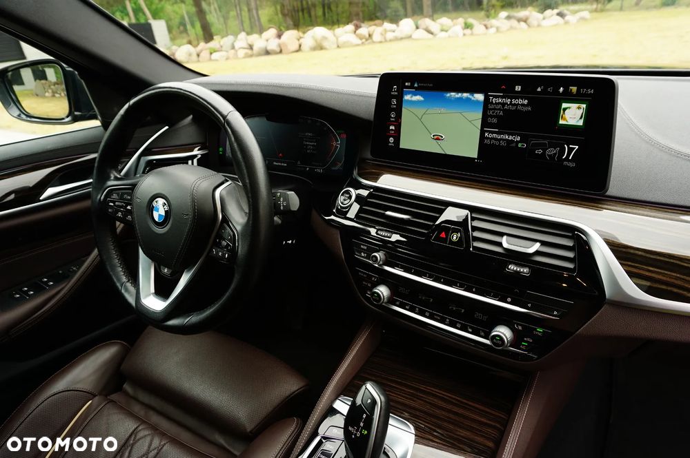 BMW Seria 5 530i xDrive mHEV Luxury Line - 22