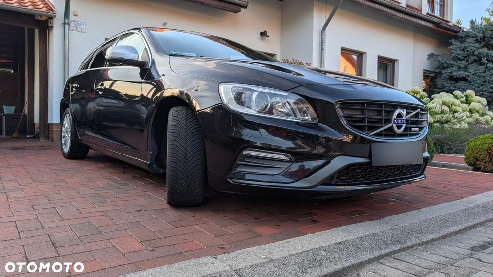 Volvo V60 D4 Drive-E R-Design Kinetic - 18