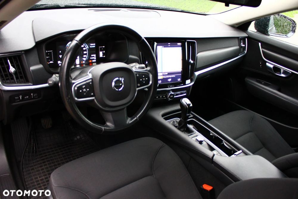 Volvo V90 D3 Momentum - 20