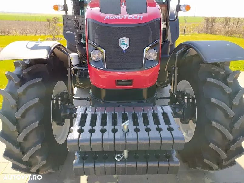 ARMATRAC 1104 LUX - 2