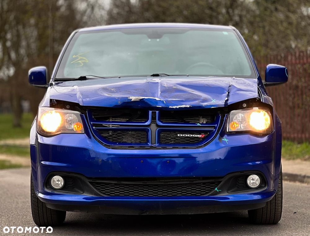 Dodge Grand Caravan 3.8 SXT - 2