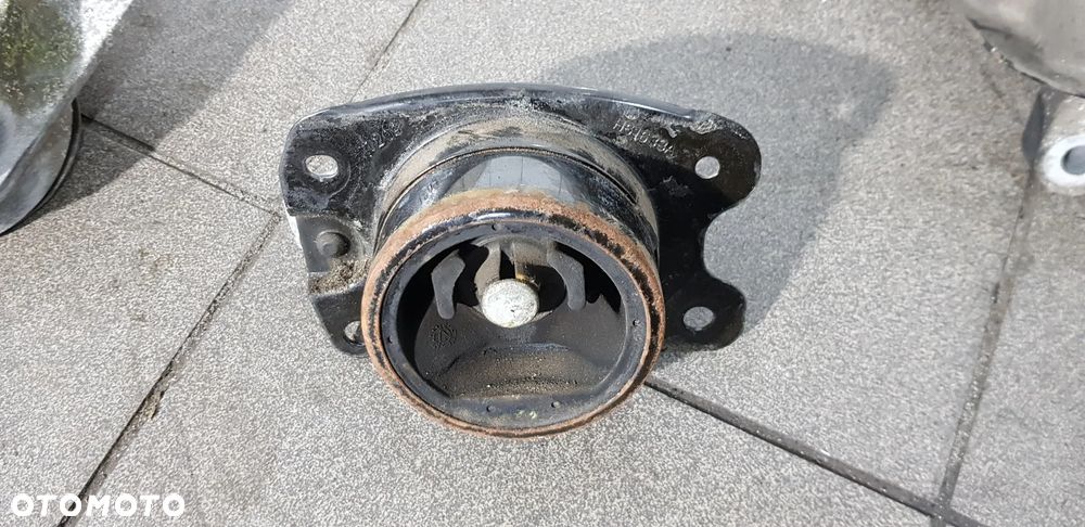 Chevrolet Captiva 2.2 Poduszka Silnika - 1