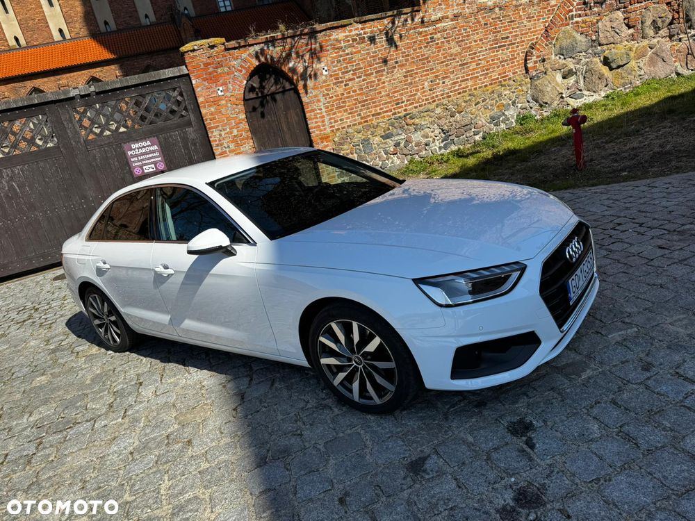 Audi A4 Limousine - 8