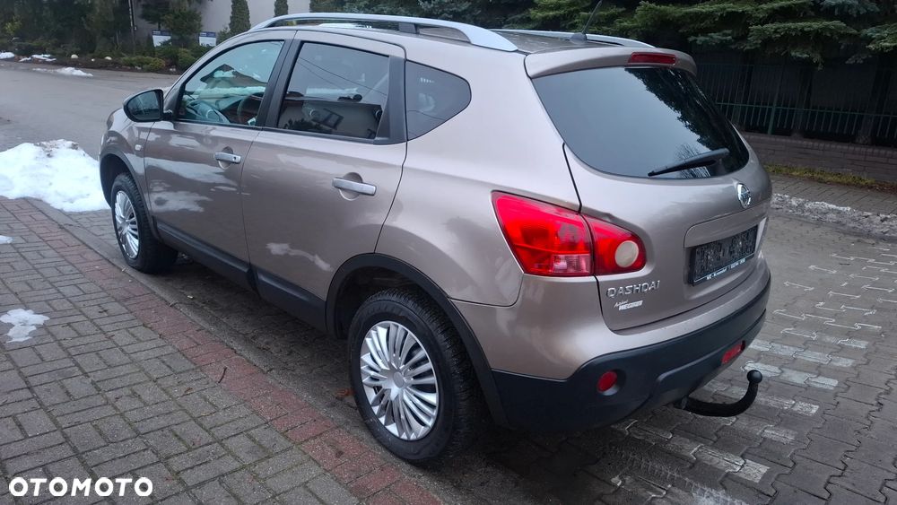 Nissan Qashqai 2.0 dCi 4 x 4 DPF tekna - 3