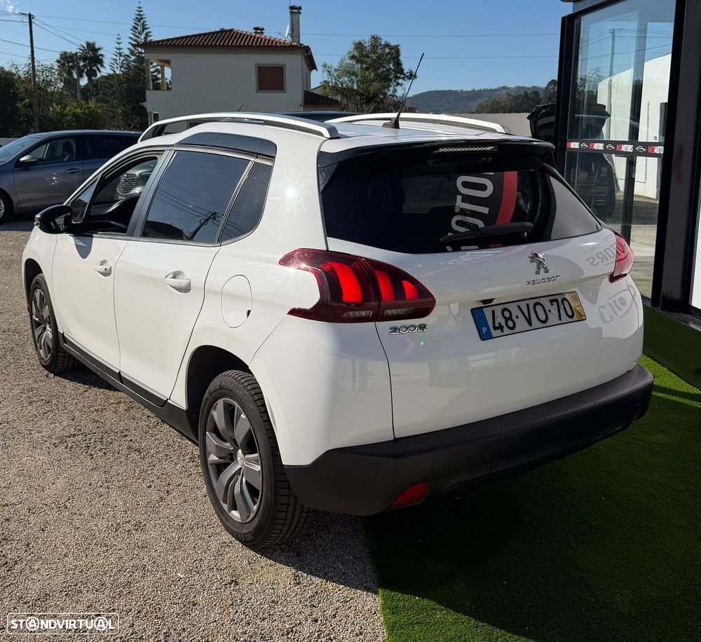 Peugeot 2008 1.2 PureTech Style - 2