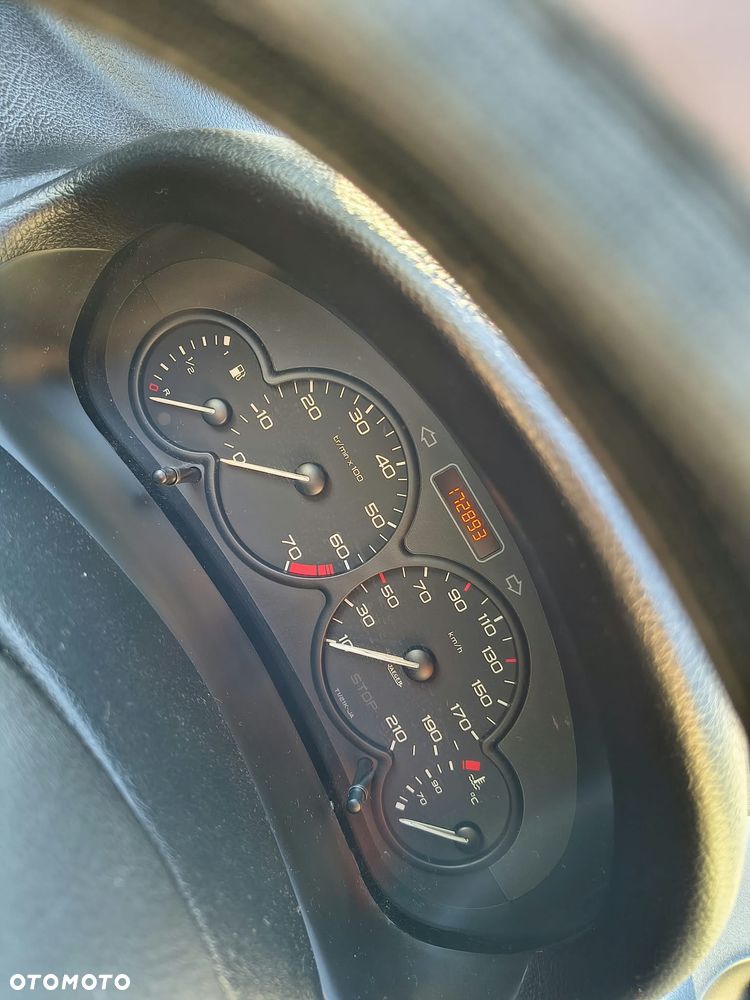 Peugeot 206 - 21