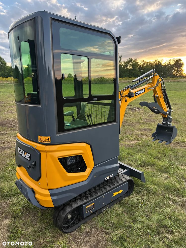 Kubota / KOOP 2026r Nowa minikoparka CAVE CE12 LEASING/RATY -Szybka Decyzja! 1200kg z Kabiną, Ogrzewanie, Skrętne ramie, ZESTAW - 5