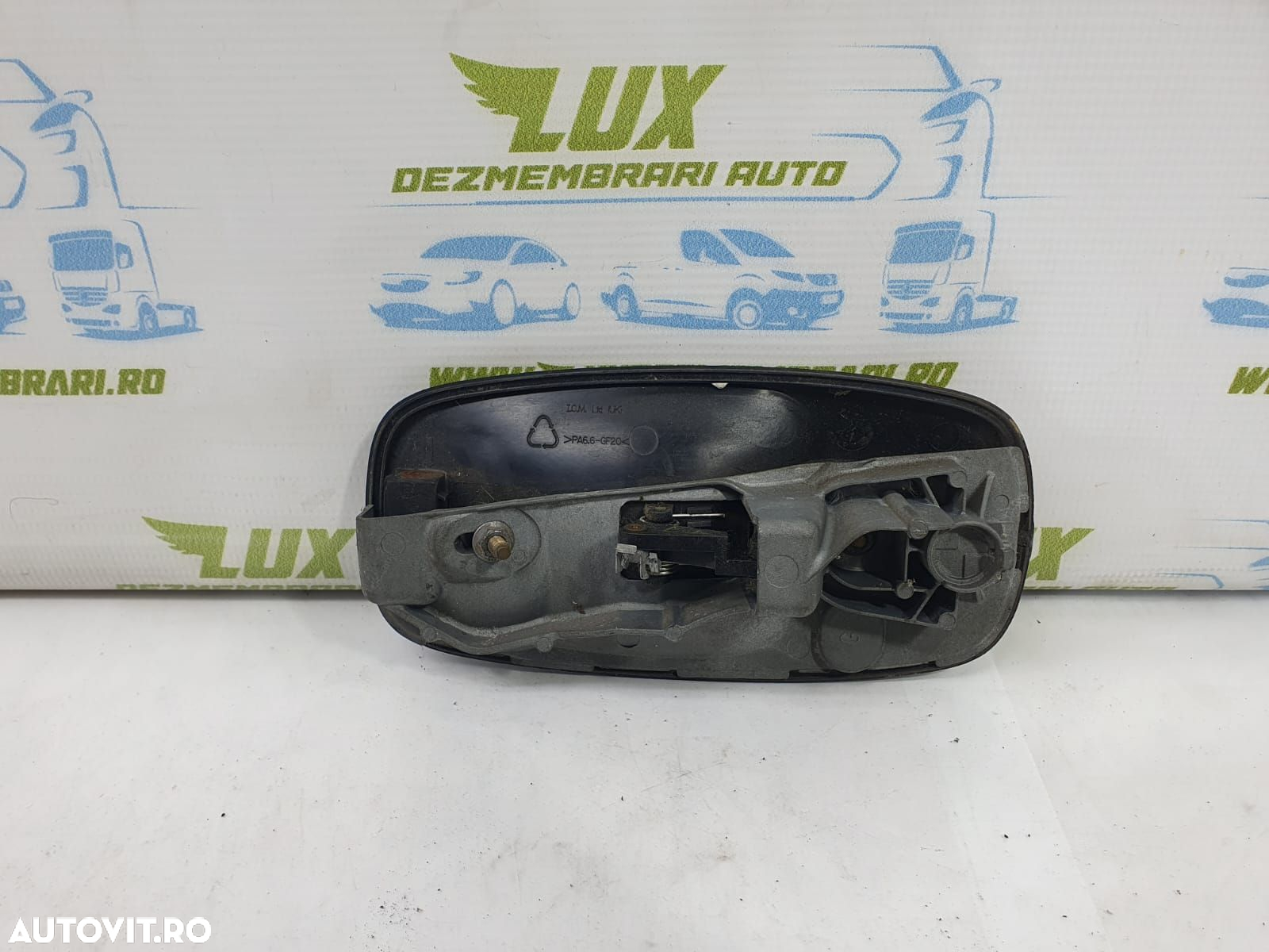 Maner exterior usa stanga fata Renault Trafic X83  [din 2001 pana  20 - 2