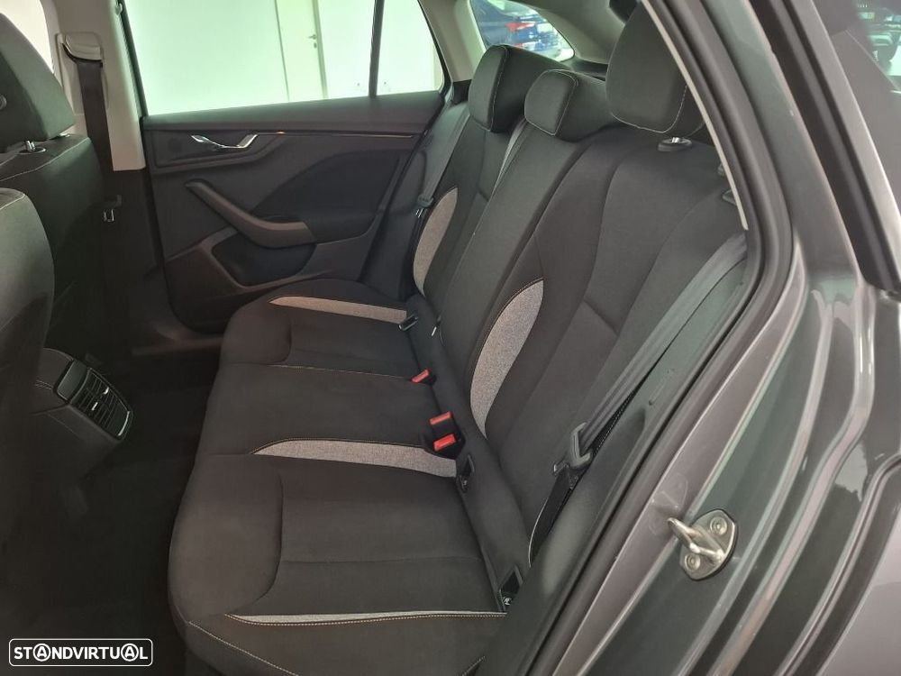 Skoda Scala 1.0 TSI DSG - 8