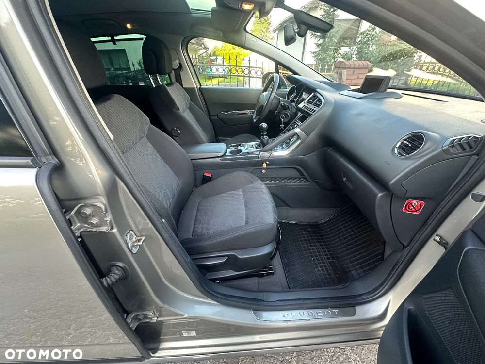 Peugeot 3008 1.6 HDi Premium - 21