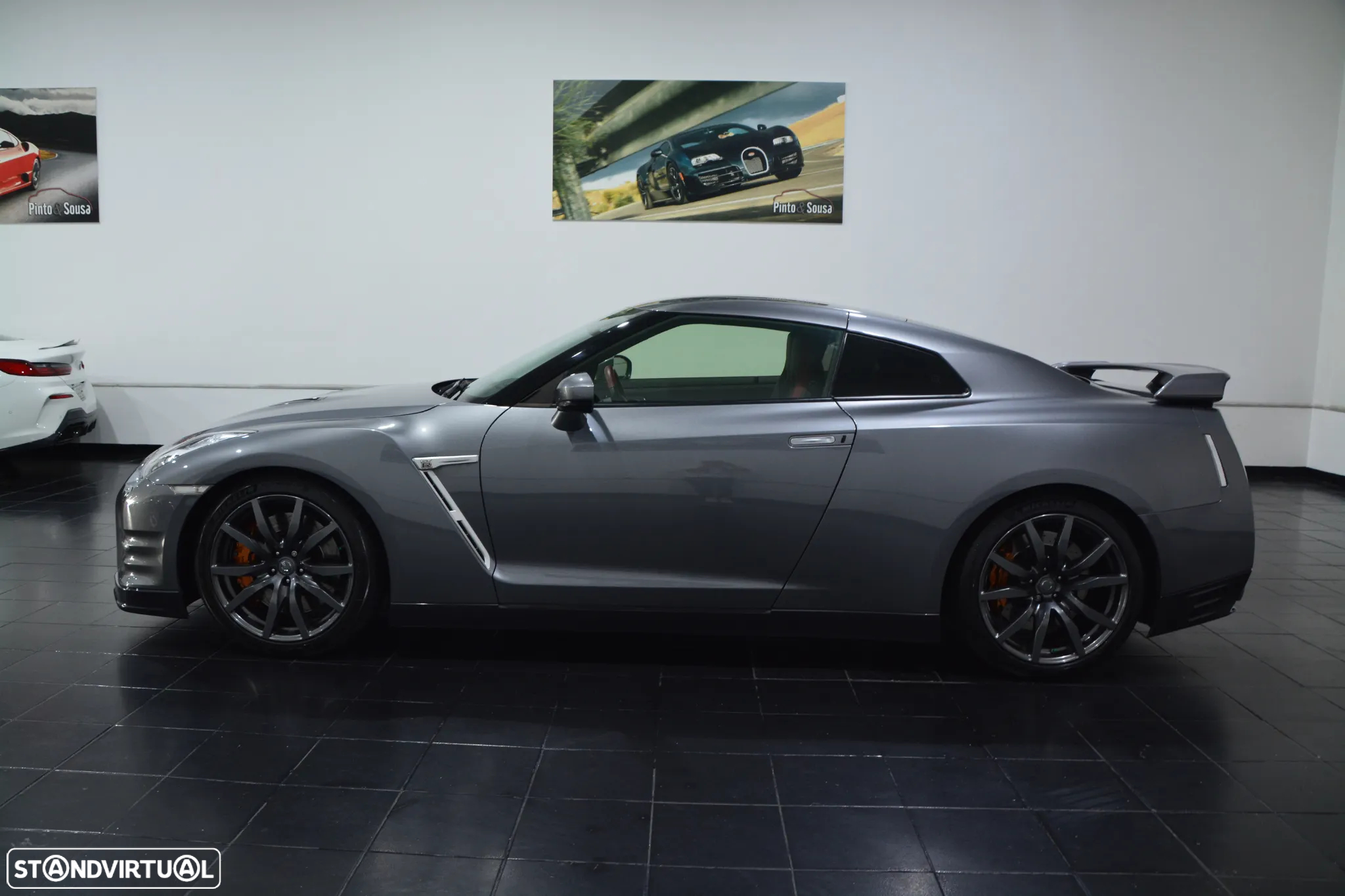 Nissan GT-R 3.8 V6 Black Edition - 4