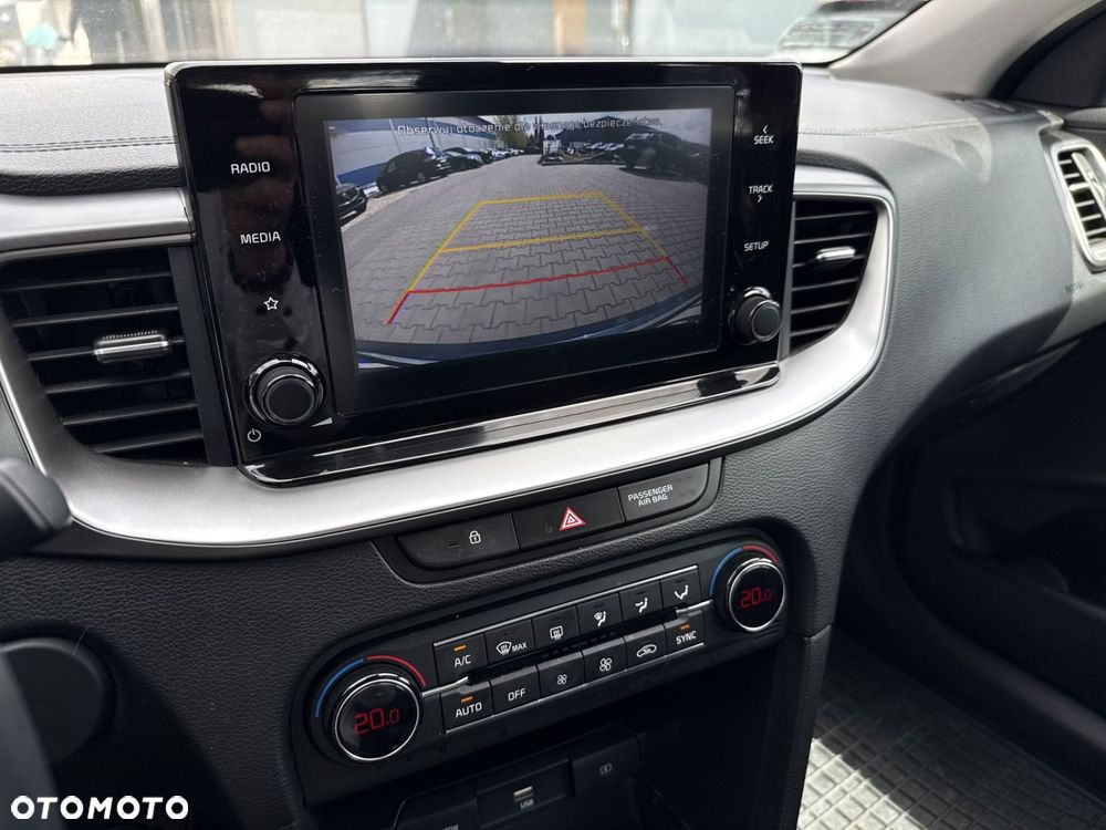 Kia Ceed 1.4 T-GDI M - 17